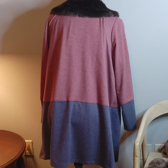 Fur collar coat - Picture 7 of 12